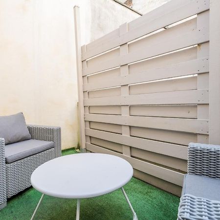 Studio En Duplex-Aircon-Terrasse-Parking-Calme Бордо Екстериор снимка