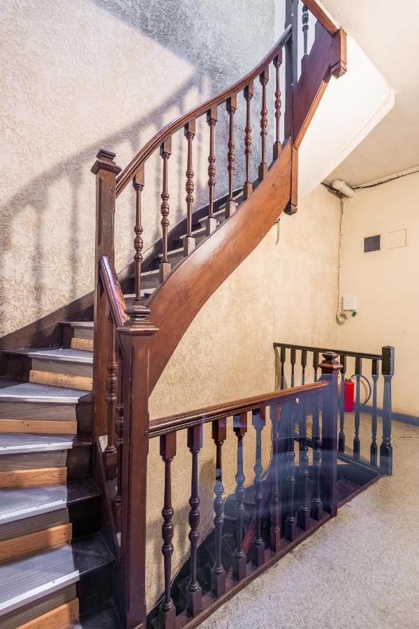 Studio En Duplex-Aircon-Terrasse-Parking-Calme Бордо Екстериор снимка