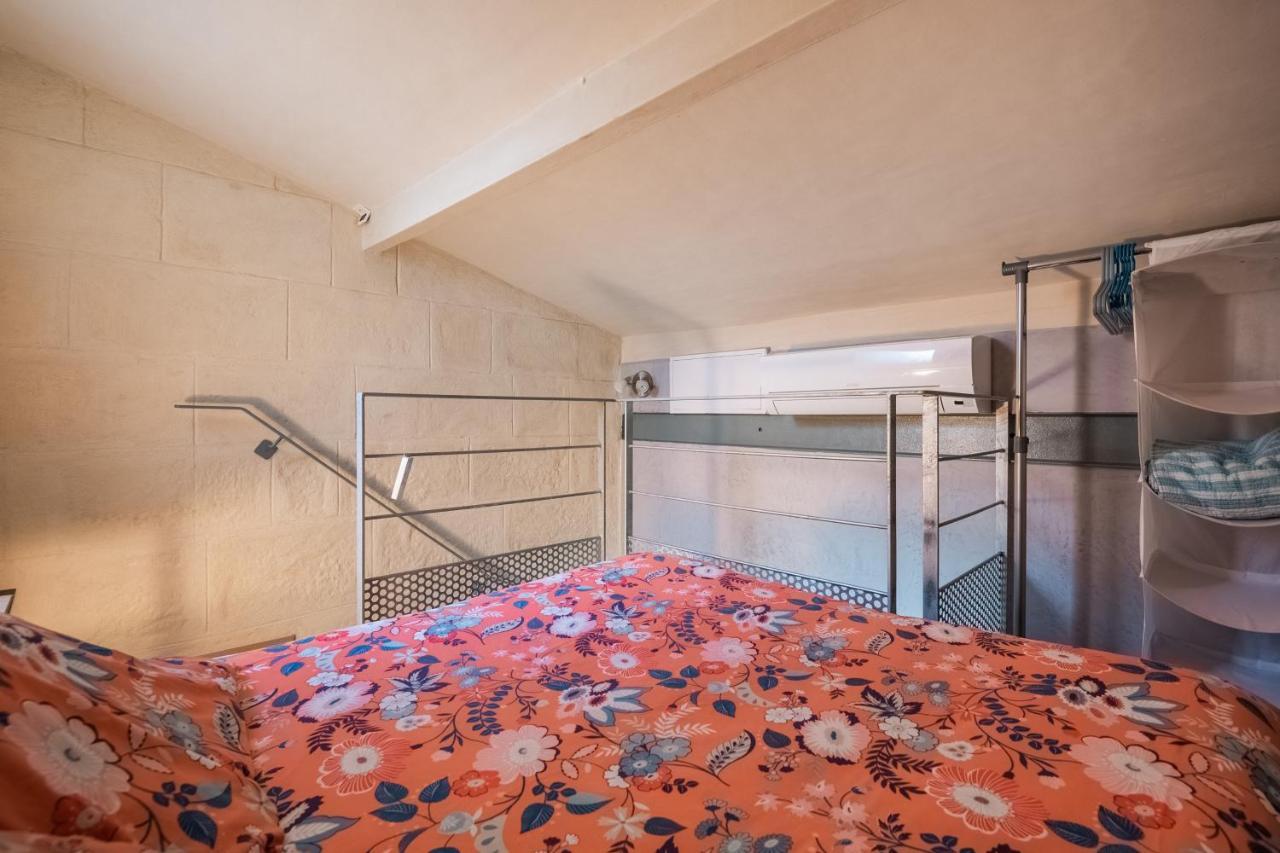 Studio En Duplex-Aircon-Terrasse-Parking-Calme Бордо Екстериор снимка