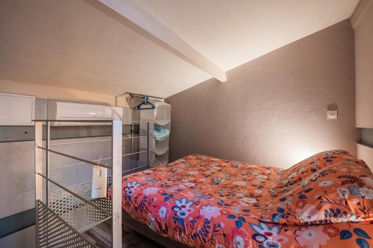 Studio En Duplex-Aircon-Terrasse-Parking-Calme Бордо Екстериор снимка