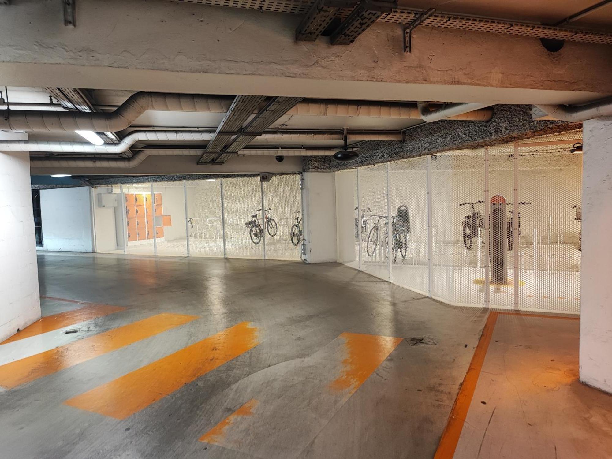 Studio En Duplex-Aircon-Terrasse-Parking-Calme Бордо Екстериор снимка